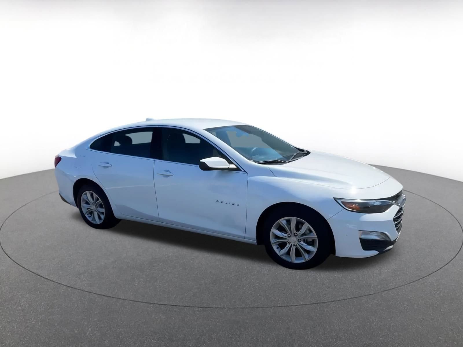 Thumbnail: 2024 Chevrolet Malibu - 2