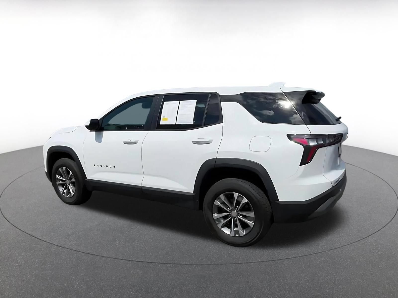 Thumbnail: 2025 Chevrolet Equinox - 10