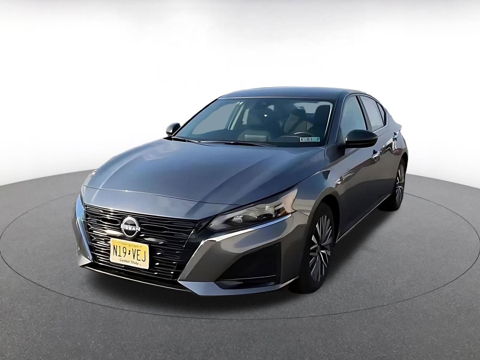 Thumbnail: 2025 Nissan Altima - 6