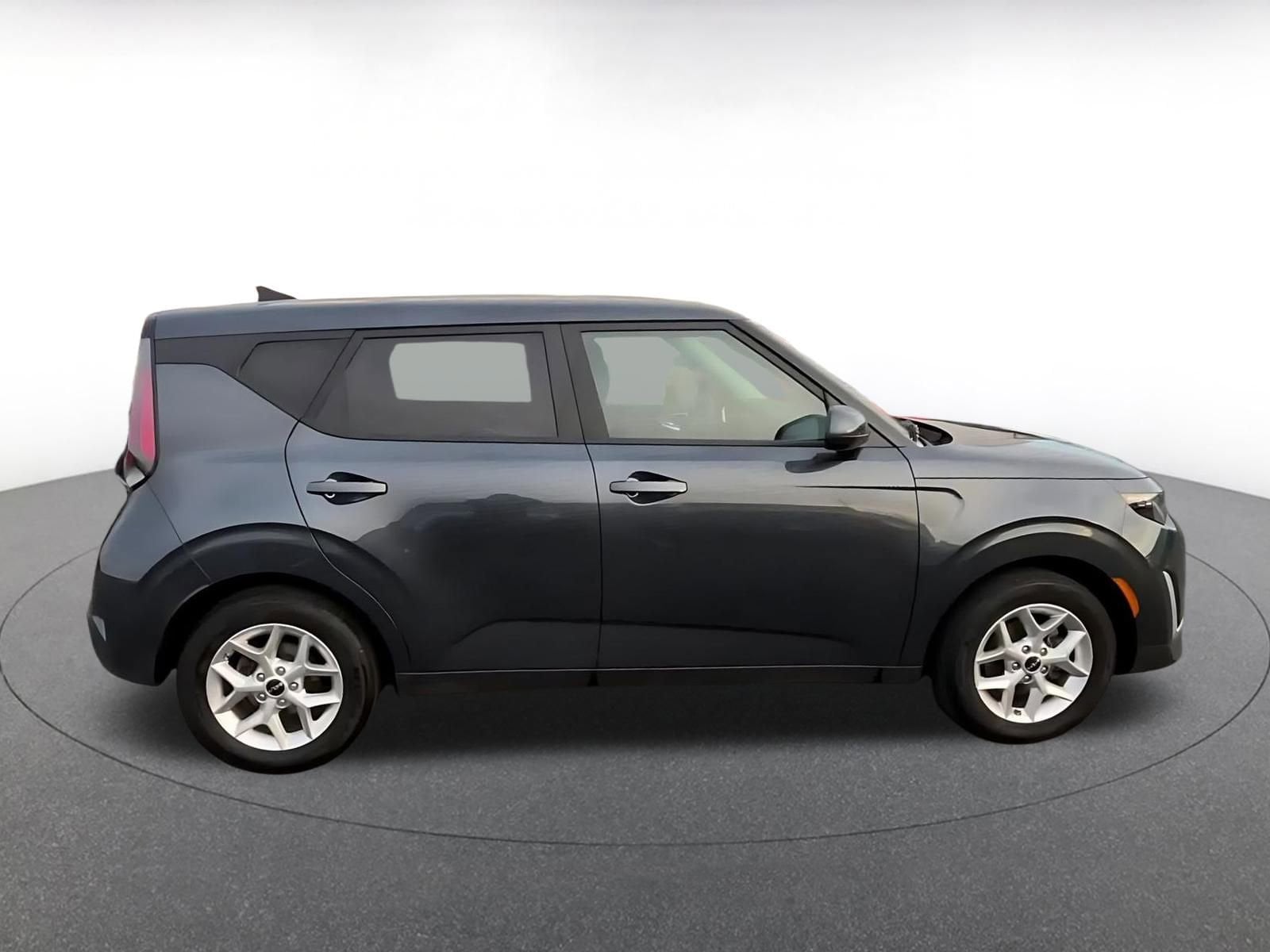 Thumbnail: 2025 Kia Soul - 16