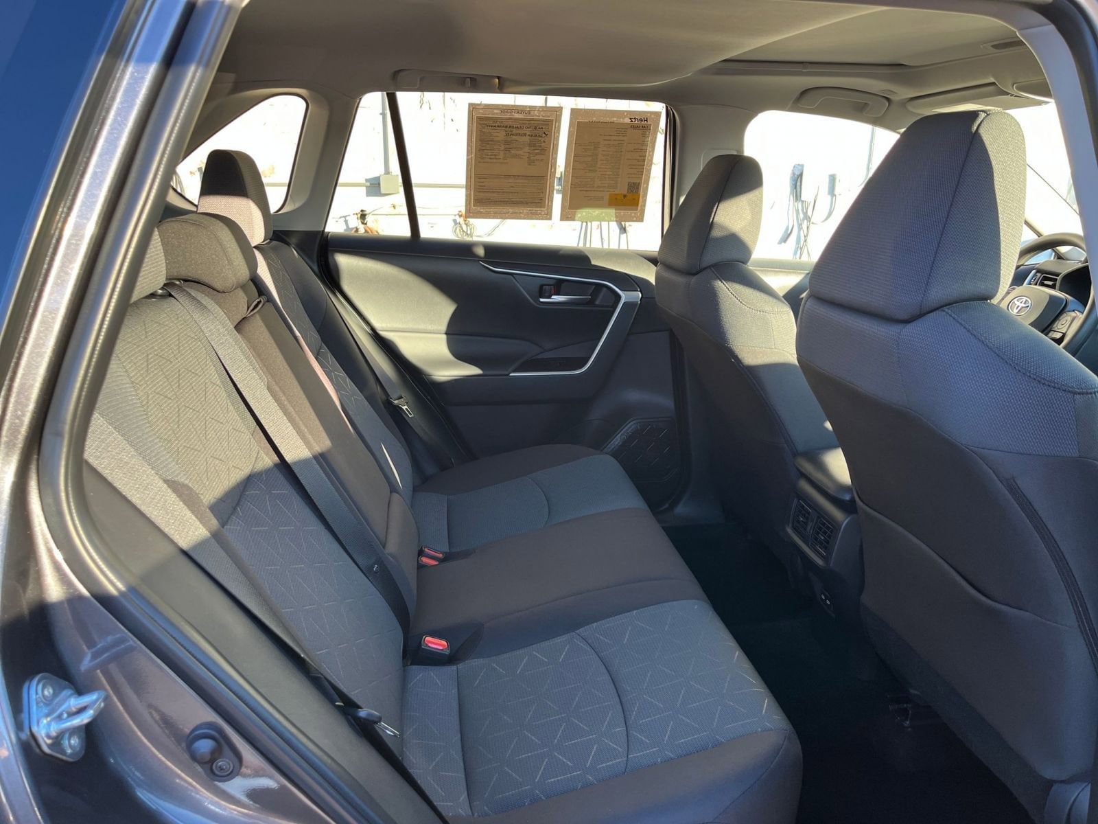 Thumbnail: 2025 Toyota RAV4 - 27