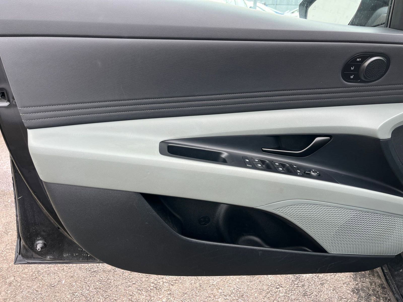 Thumbnail: 2025 Hyundai Elantra - 18