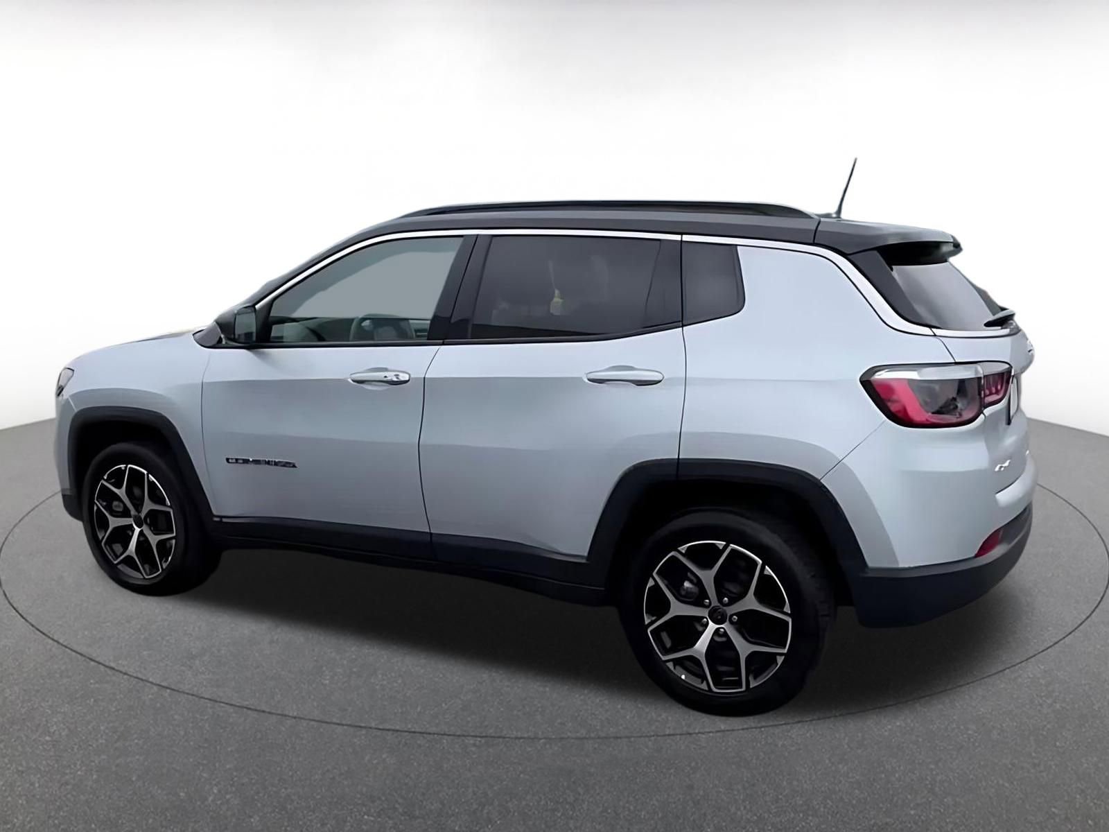 Thumbnail: 2025 Jeep Compass - 10