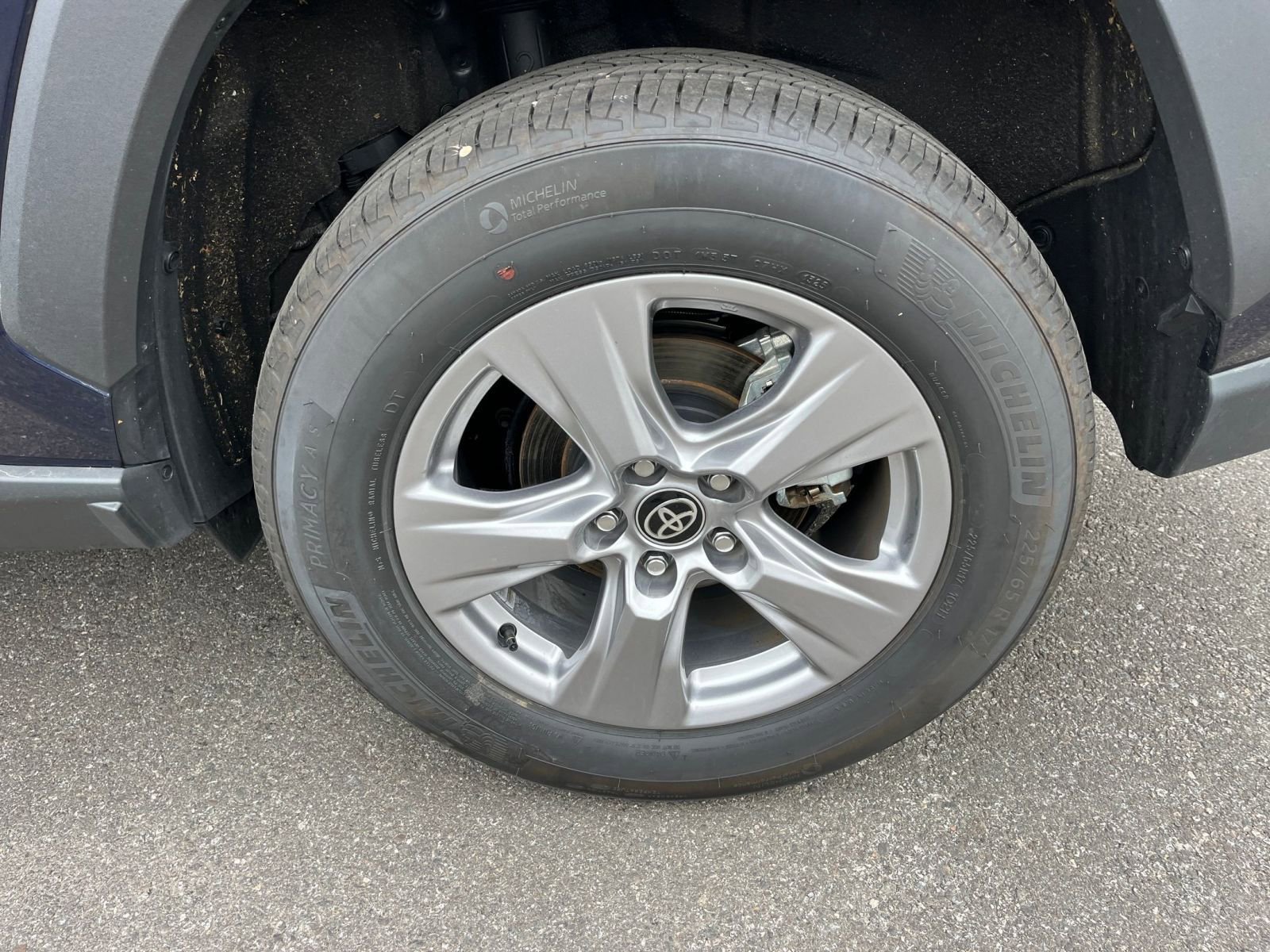 Thumbnail: 2025 Toyota RAV4 - 29