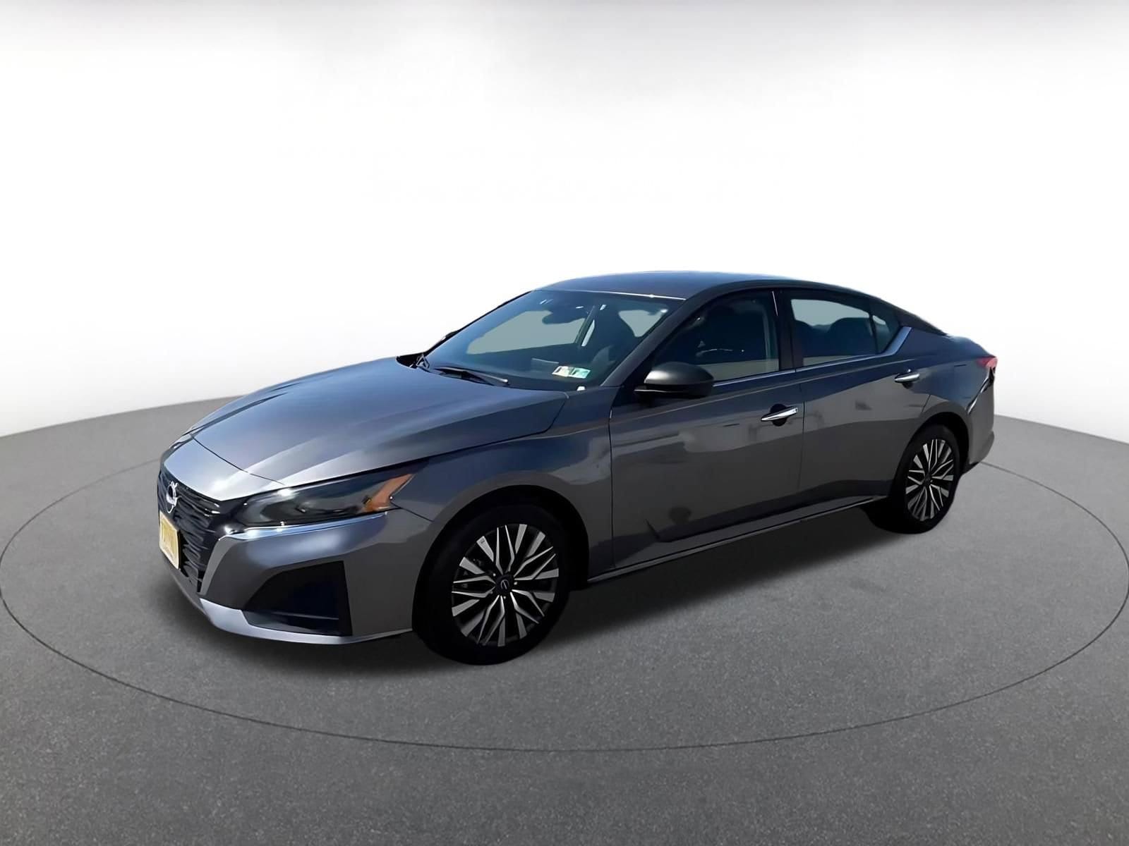 Thumbnail: 2025 Nissan Altima - 7