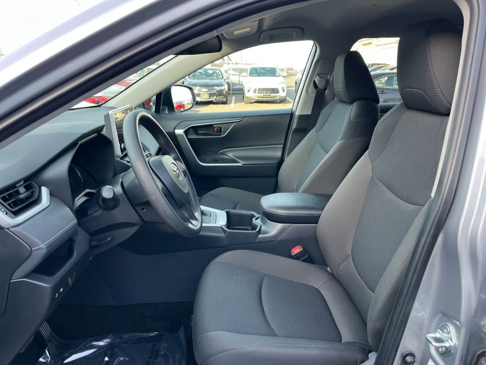 Thumbnail: 2025 Toyota RAV4 - 35