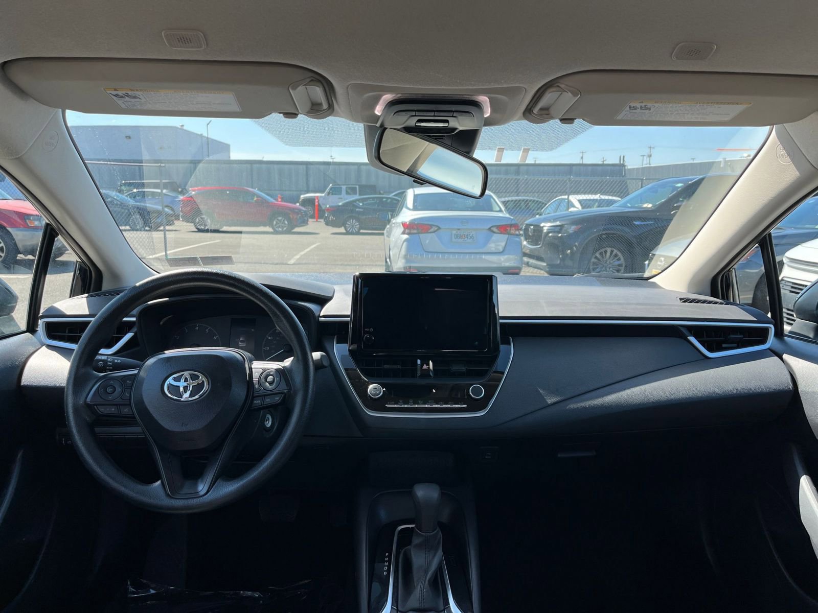 Thumbnail: 2025 Toyota Corolla - 32