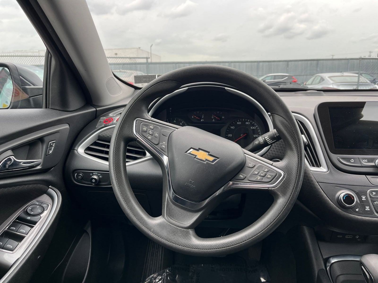 Thumbnail: 2023 Chevrolet Malibu - 27