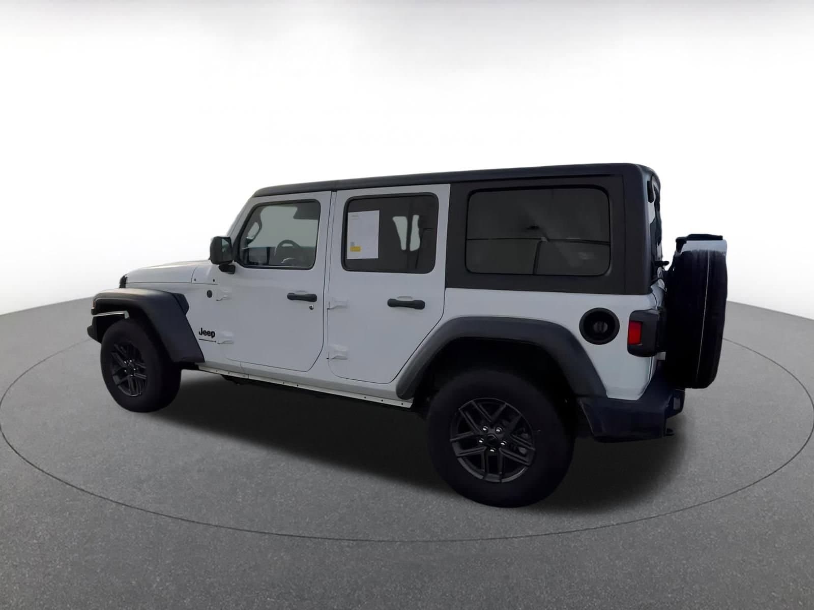 Thumbnail: 2025 Jeep Wrangler - 10
