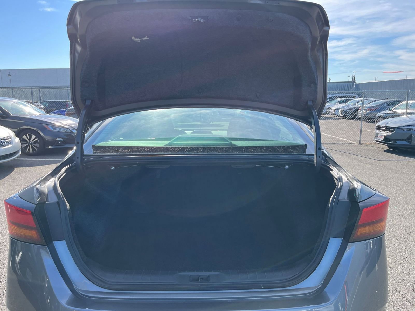 Thumbnail: 2025 Nissan Altima - 31