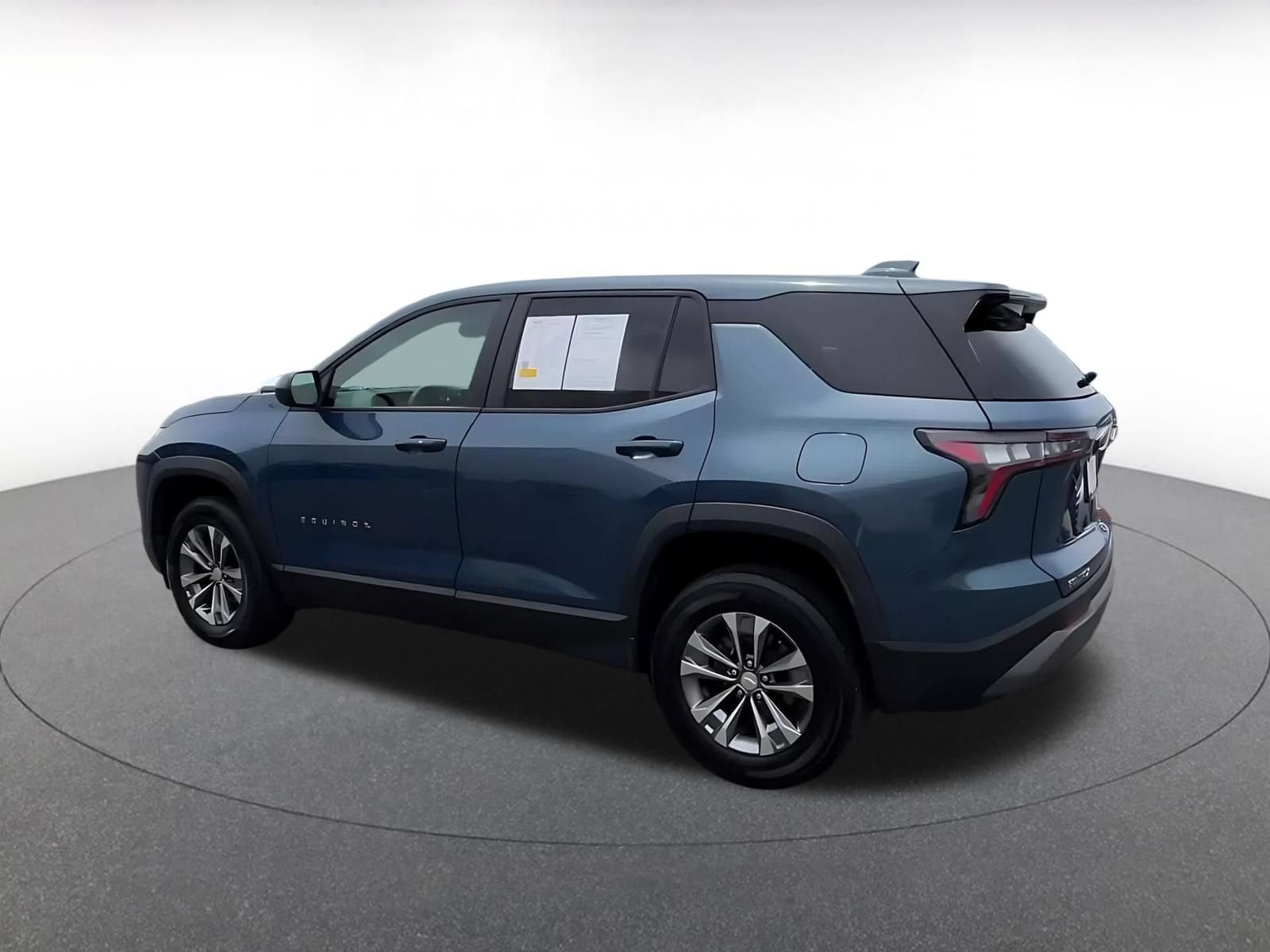 Thumbnail: 2025 Chevrolet Equinox - 10