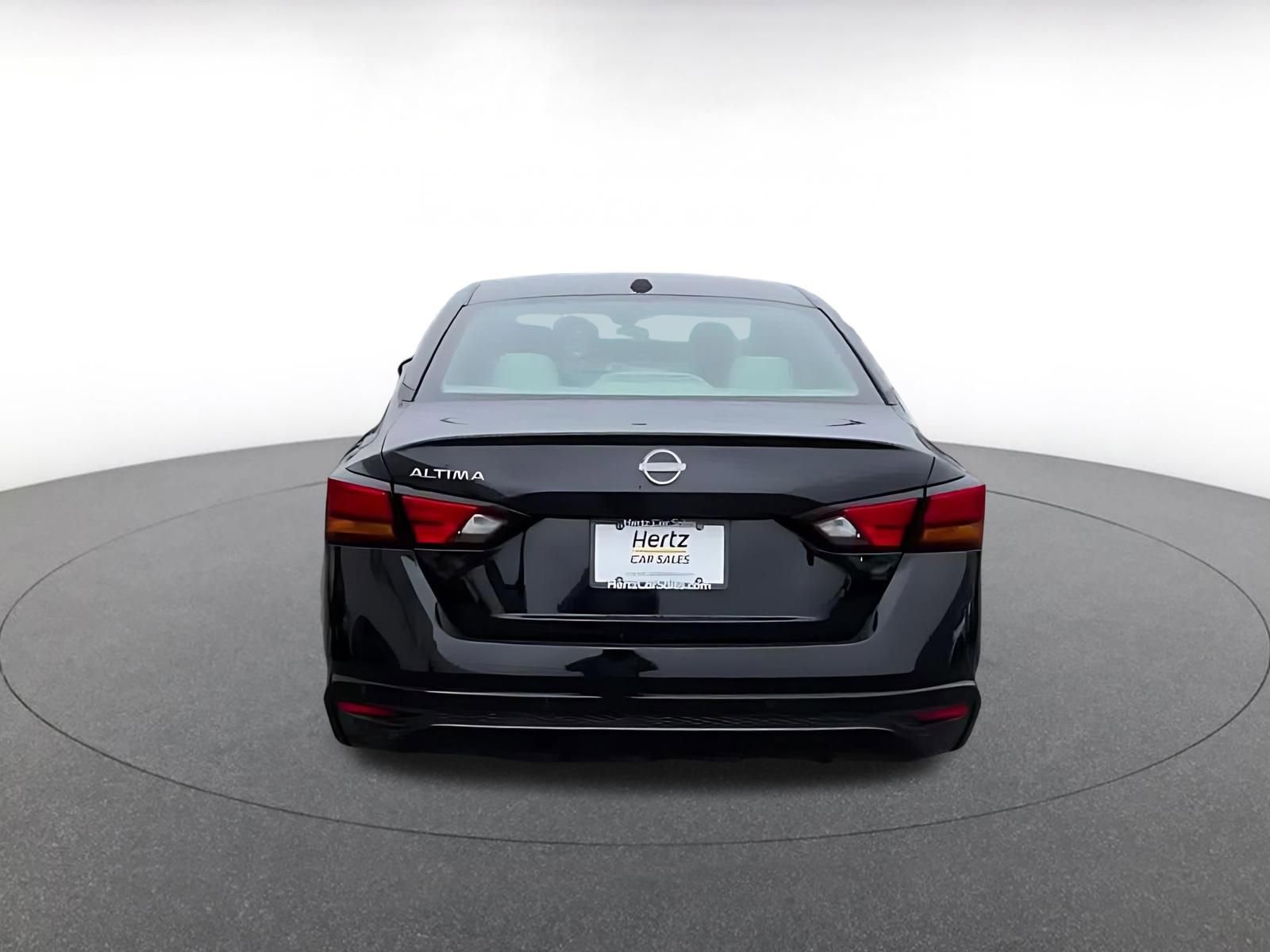 Thumbnail: 2025 Nissan Altima - 12