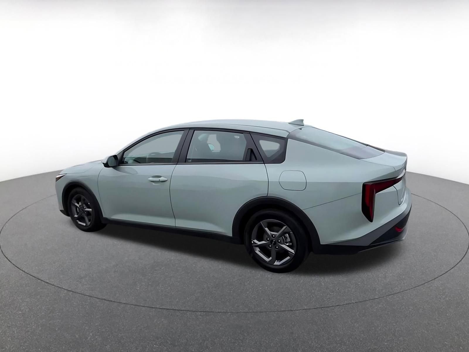 Thumbnail: 2025 Kia K4 - 10