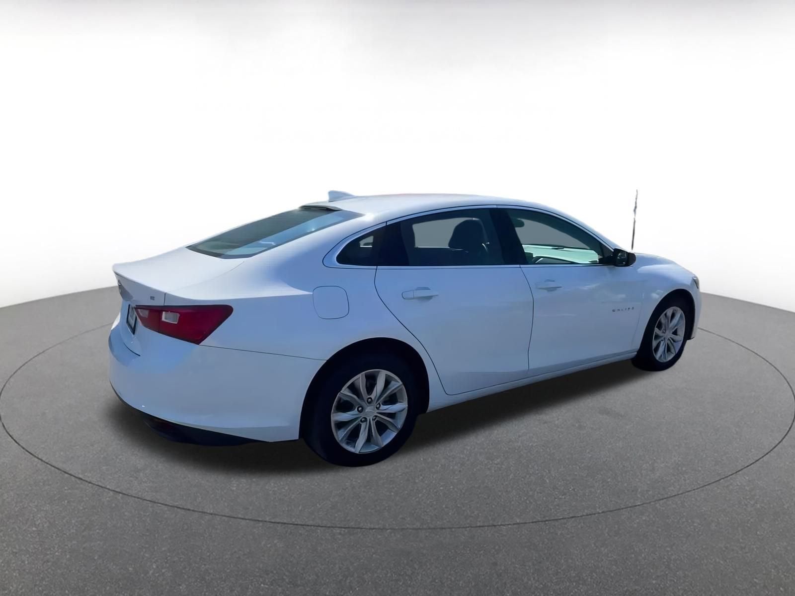 Thumbnail: 2024 Chevrolet Malibu - 15