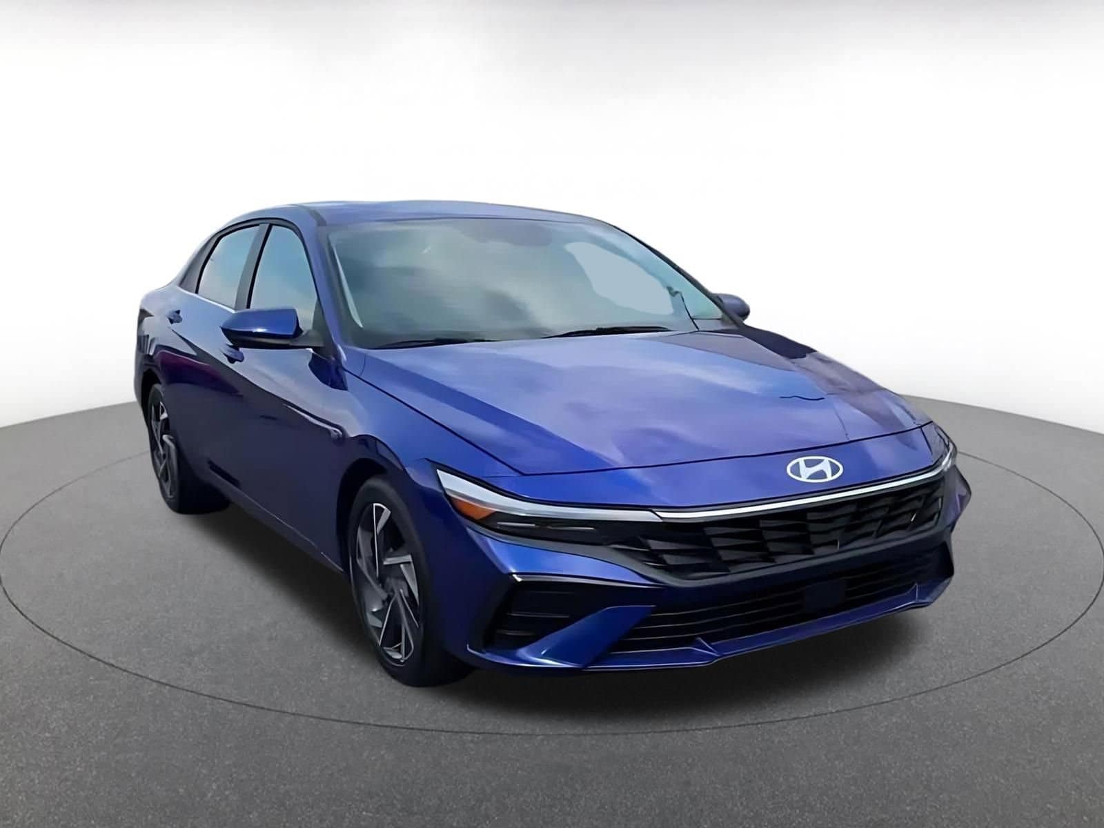 Thumbnail: 2025 Hyundai Elantra - 3