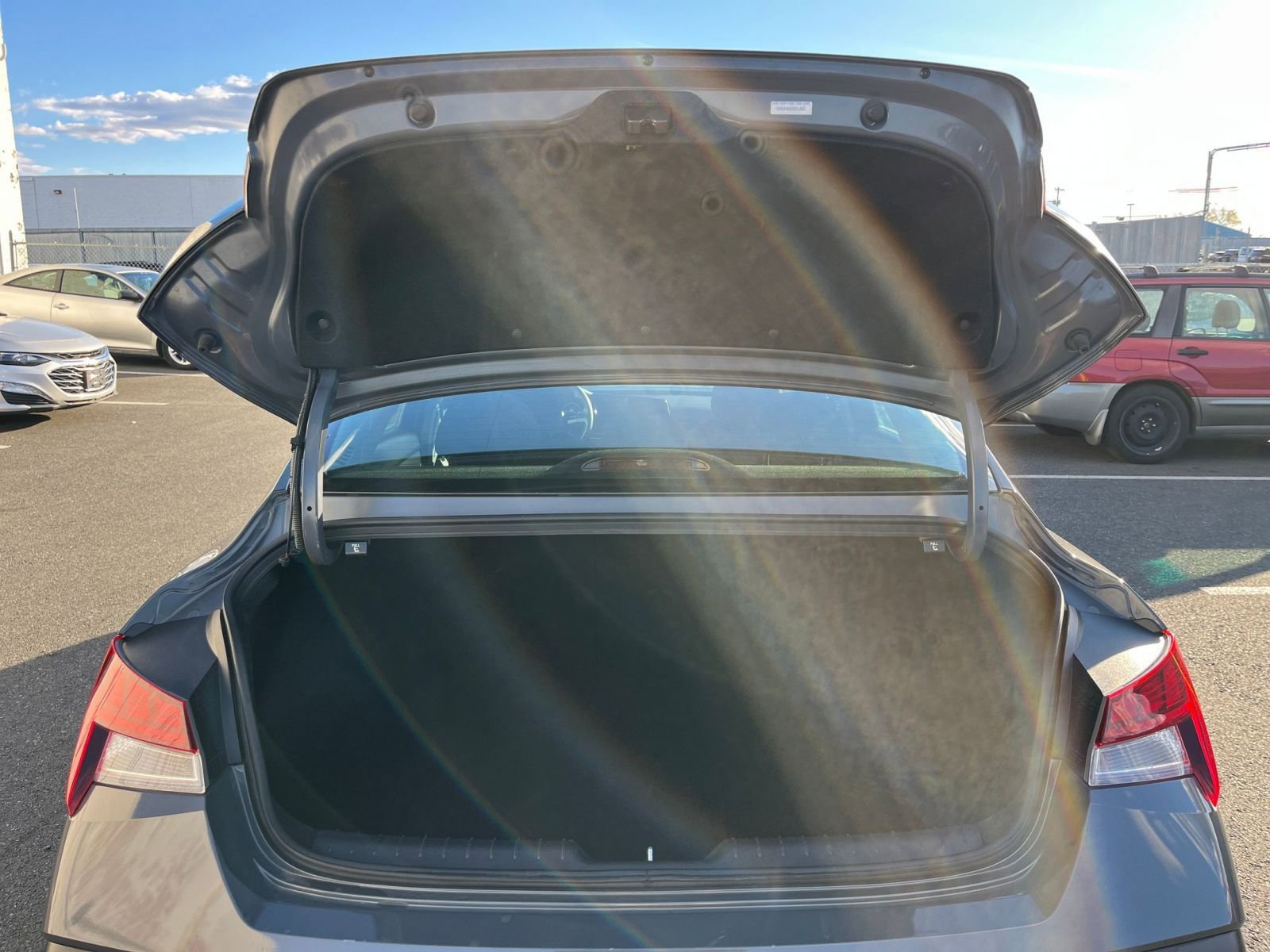 Thumbnail: 2025 Hyundai Elantra - 30