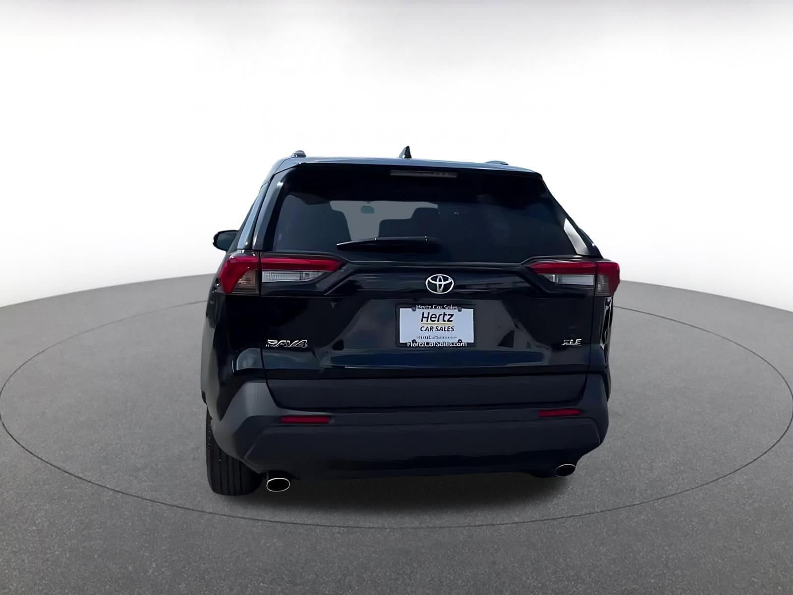 Thumbnail: 2025 Toyota RAV4 - 12