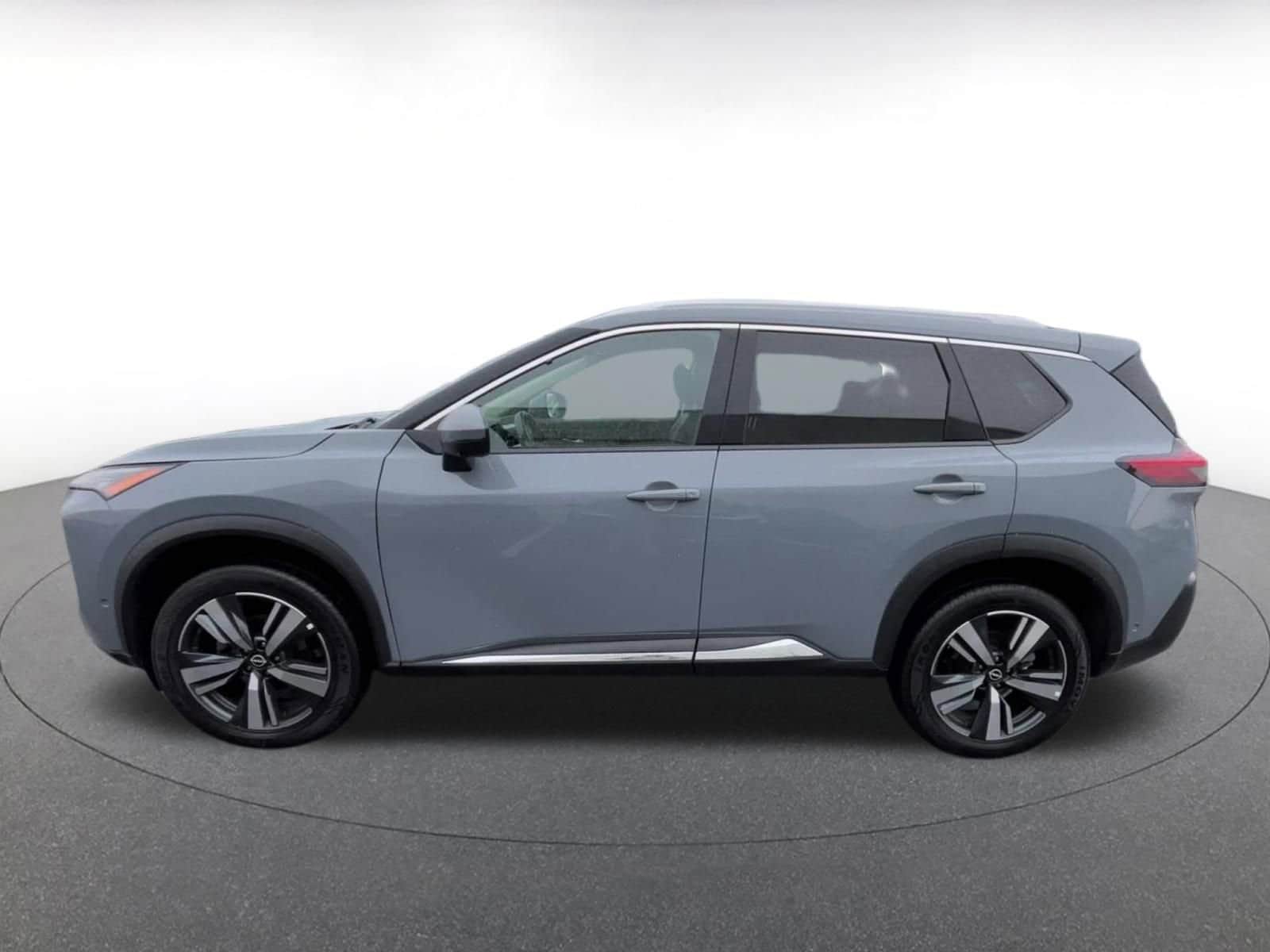 Thumbnail: 2023 Nissan Rogue - 8