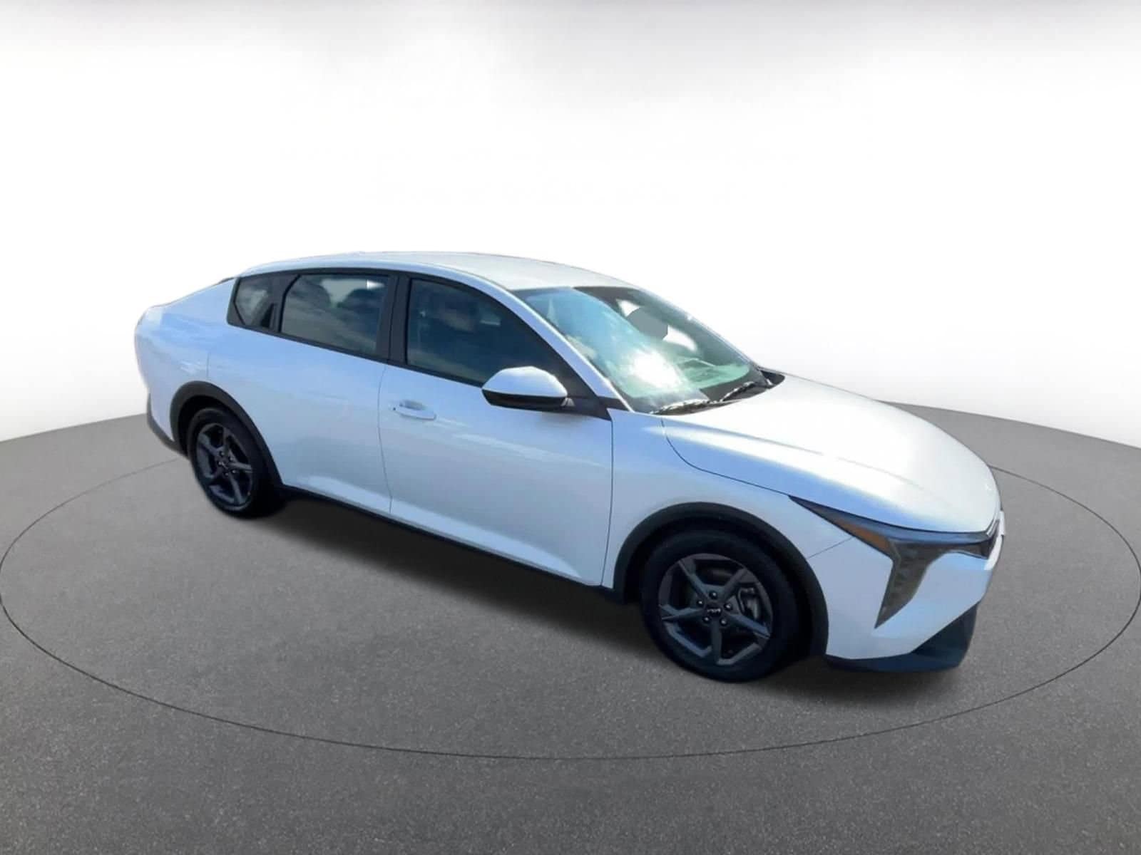 Thumbnail: 2025 Kia K4 - 2
