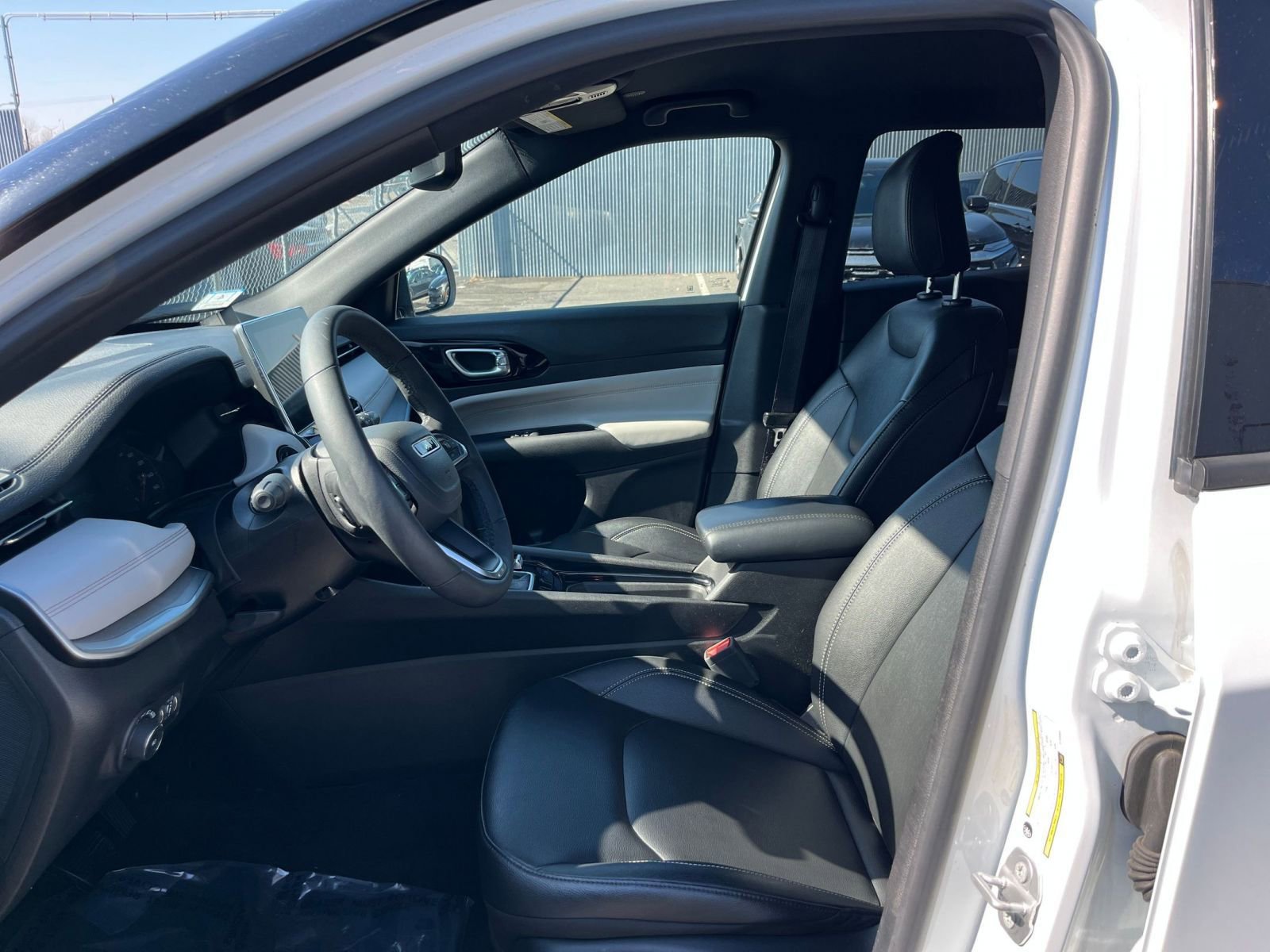 Thumbnail: 2025 Jeep Compass - 28