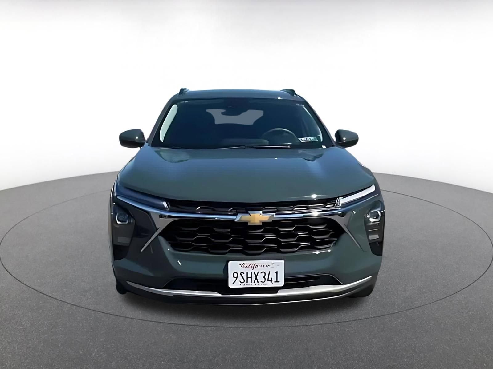 Thumbnail: 2025 Chevrolet Trax - 5