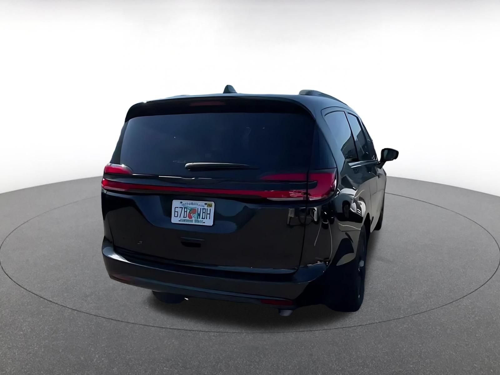 Thumbnail: 2025 Chrysler Pacifica - 13