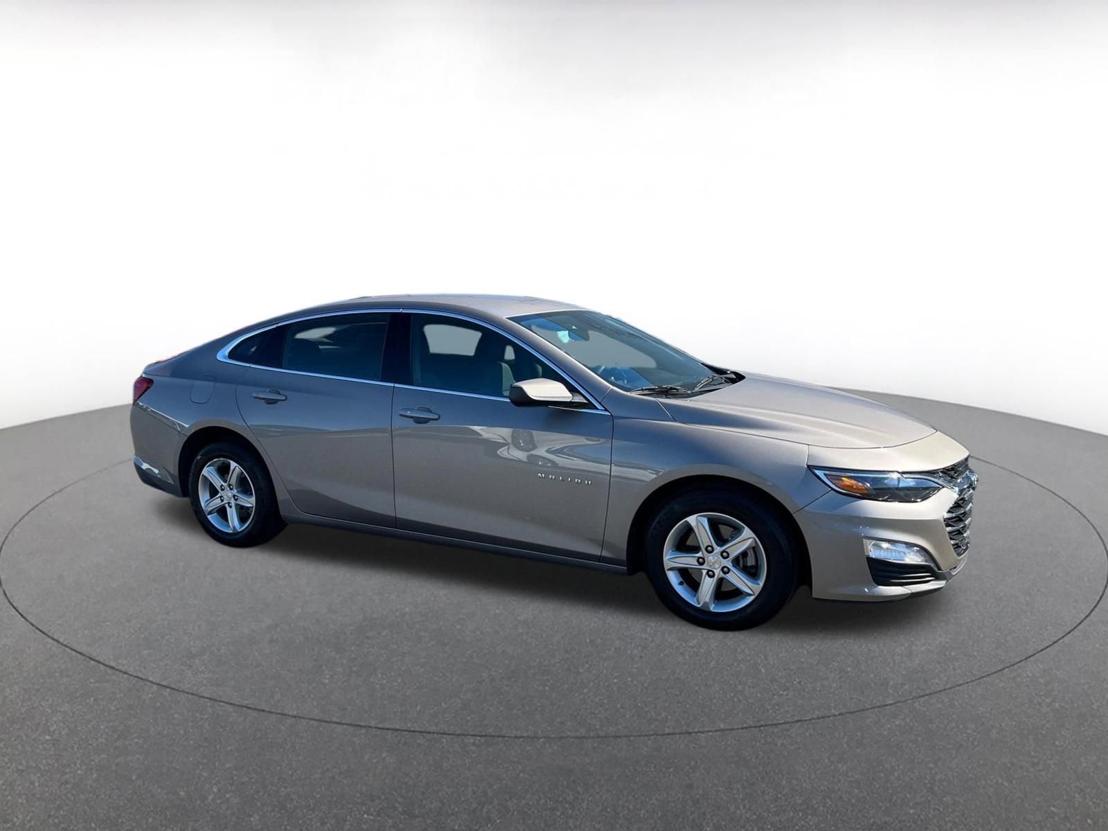 Thumbnail: 2023 Chevrolet Malibu - 1