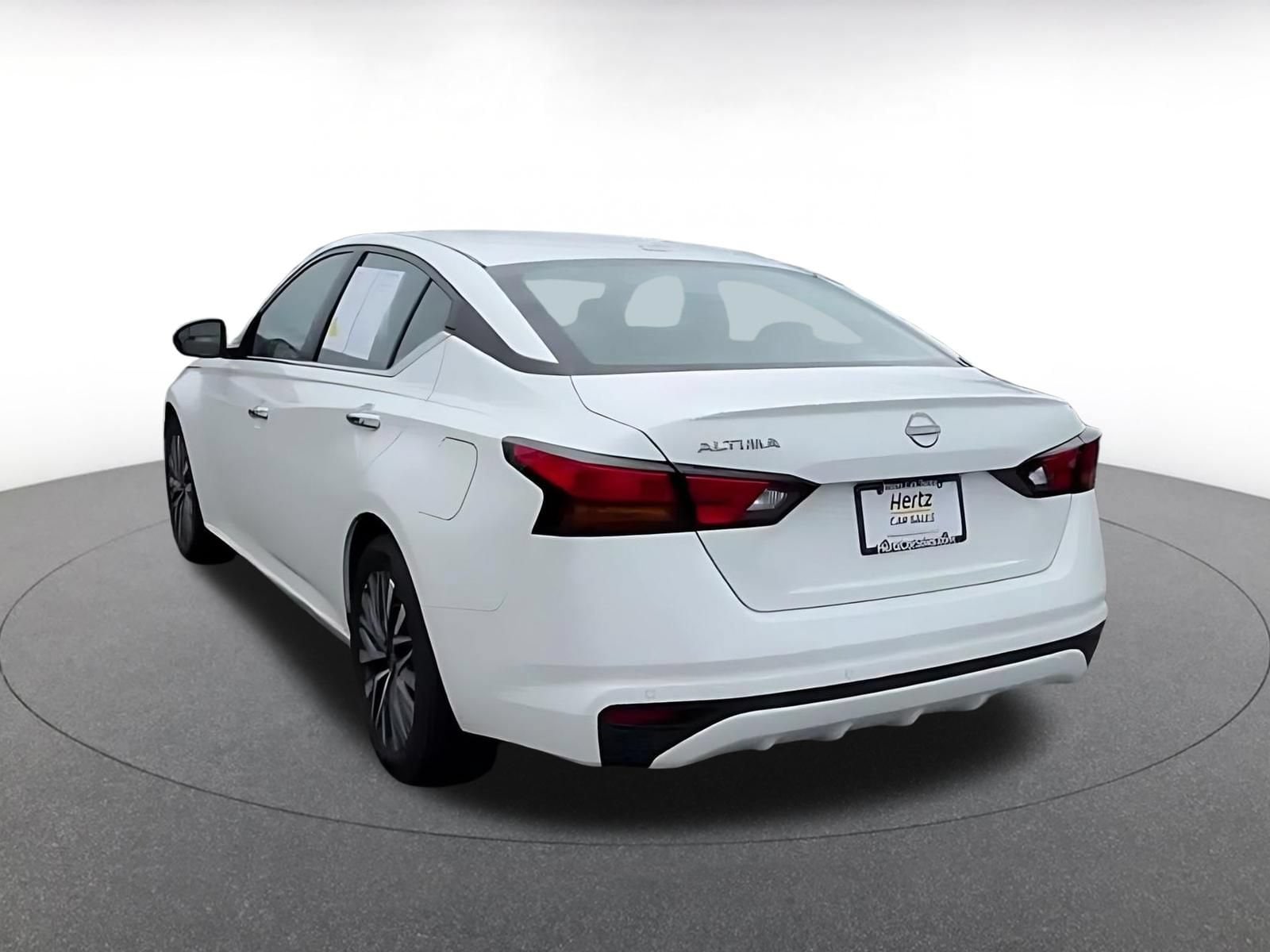Thumbnail: 2025 Nissan Altima - 10