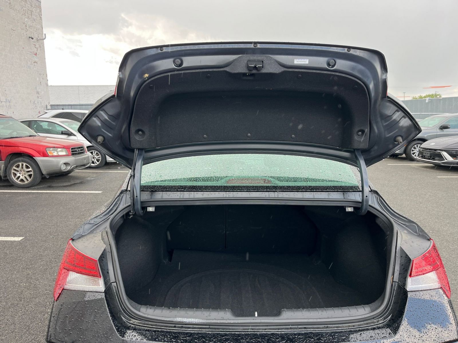 Thumbnail: 2025 Hyundai Elantra - 32