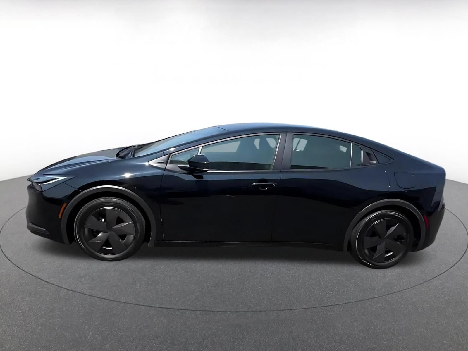 Thumbnail: 2025 Toyota Prius - 10