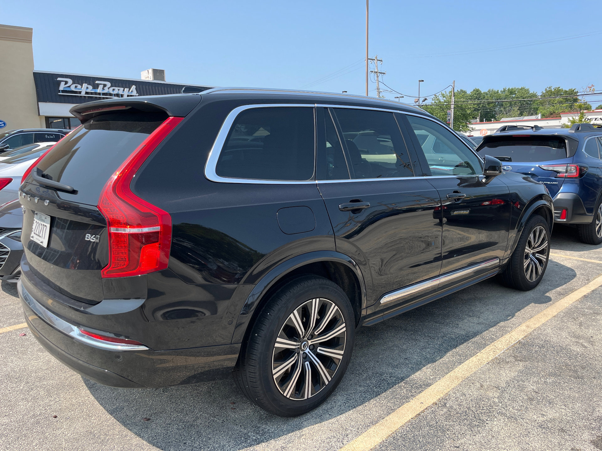 2023 Volvo XC90 B6 Plus 5