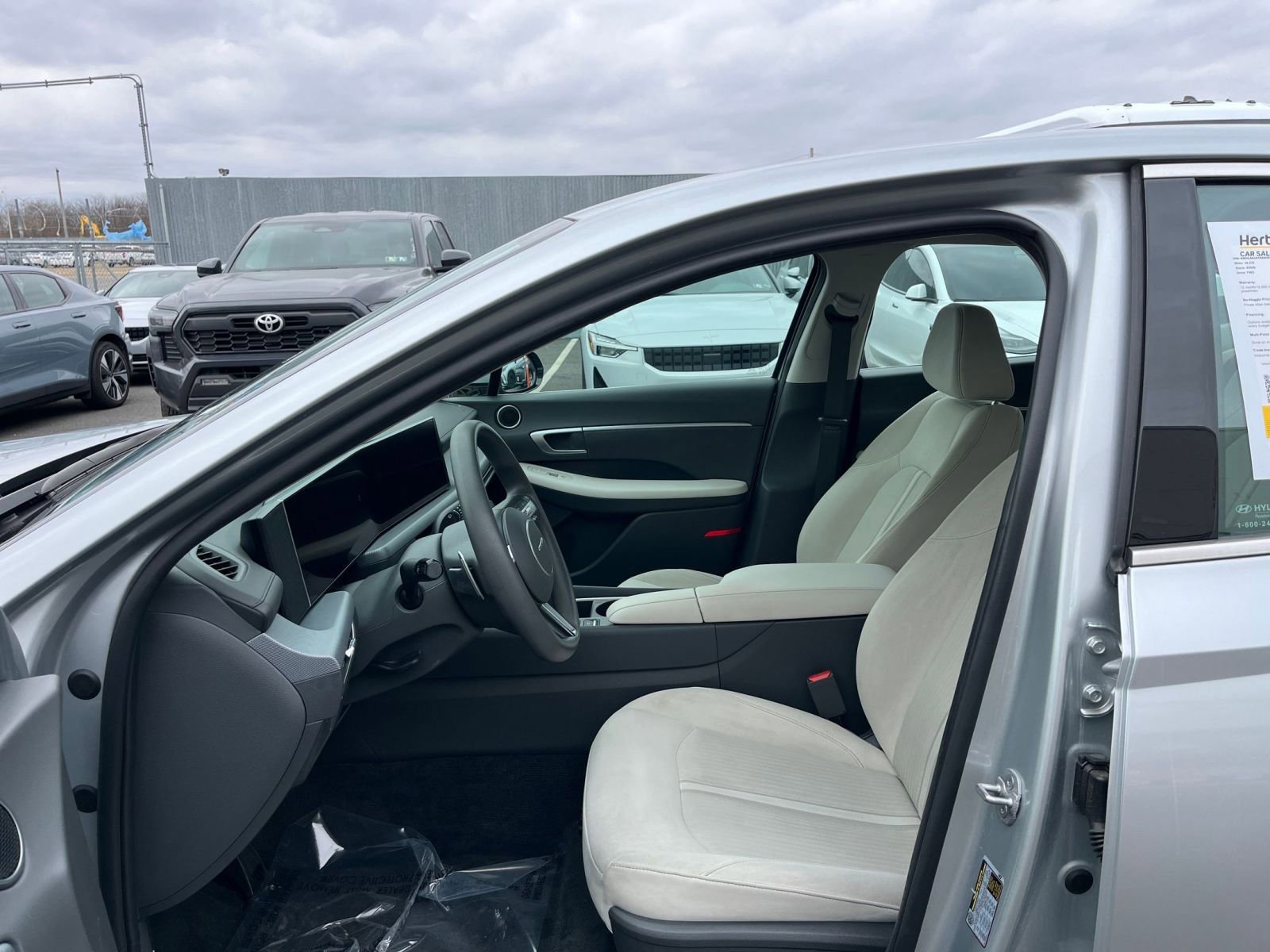 Thumbnail: 2025 Hyundai Sonata - 27