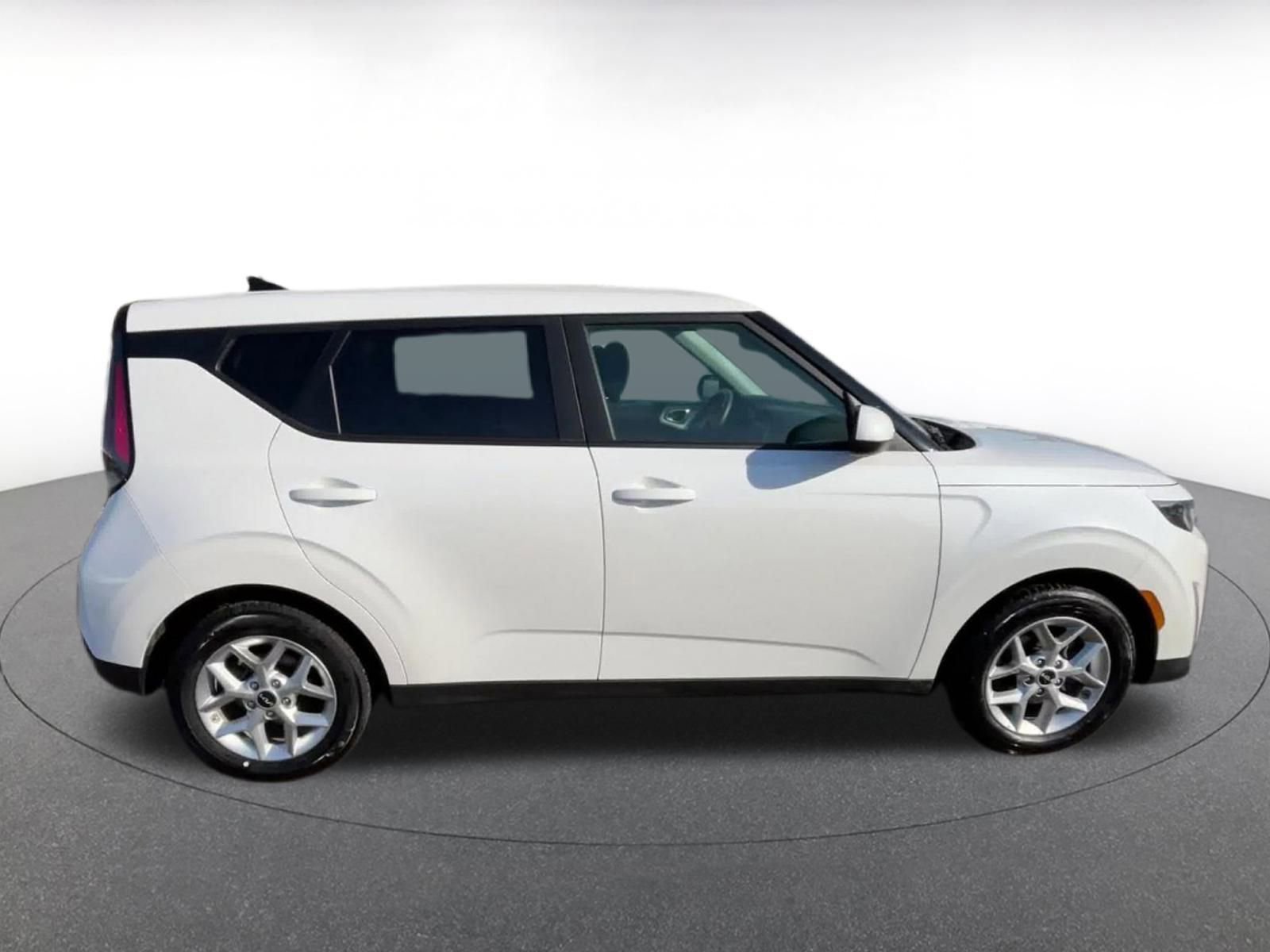 Thumbnail: 2025 Kia Soul - 16