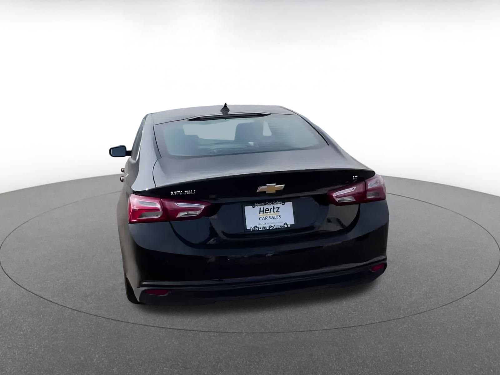 Thumbnail: 2024 Chevrolet Malibu - 12