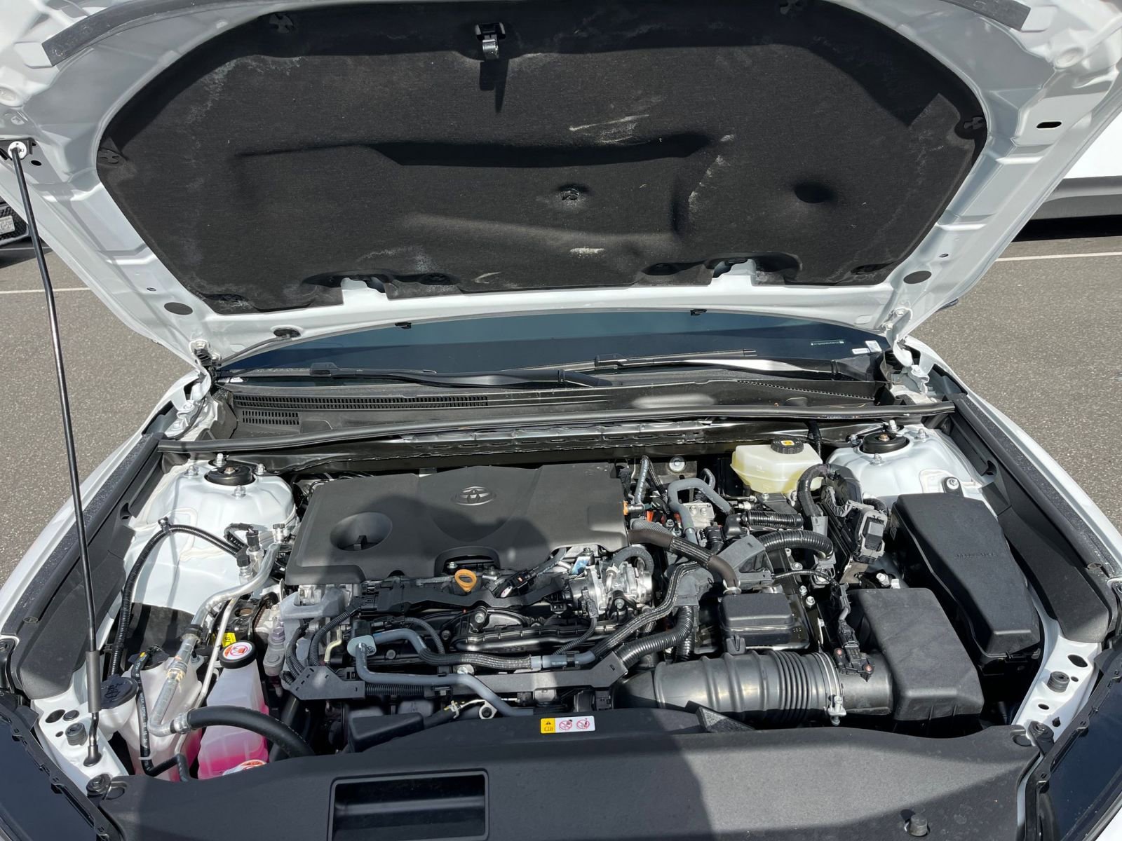 Thumbnail: 2025 Toyota Camry - 31