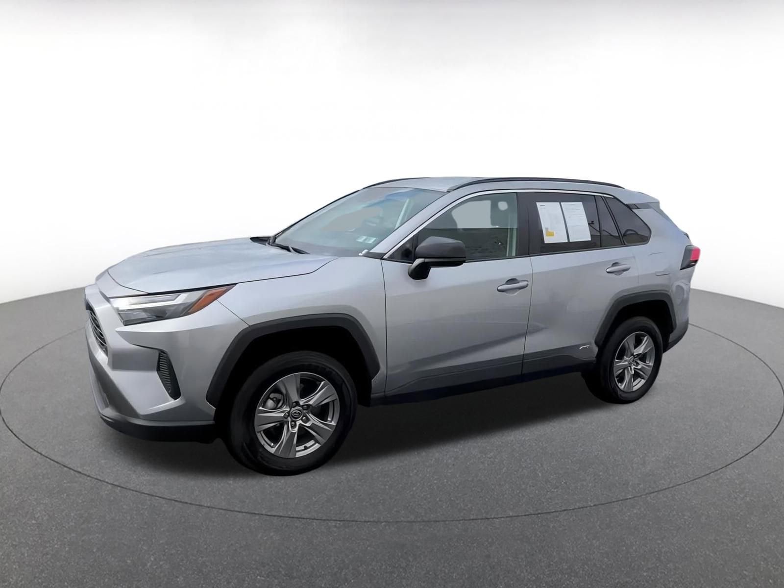 Thumbnail: 2025 Toyota RAV4 - 7