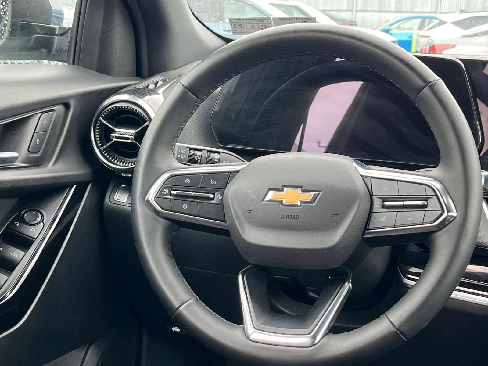 Thumbnail: 2025 Chevrolet Equinox - 28