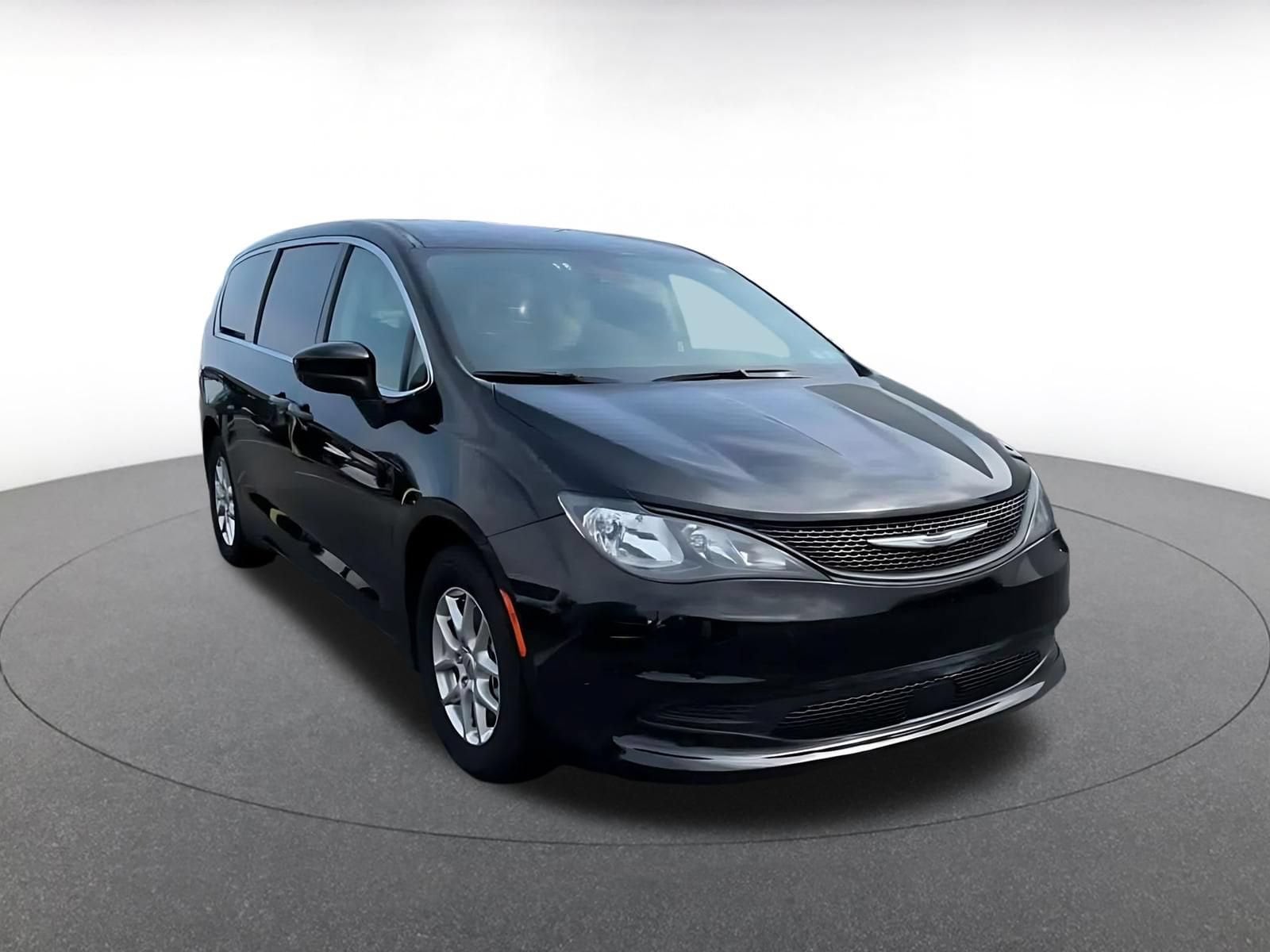 Thumbnail: 2024 Chrysler Voyager - 3