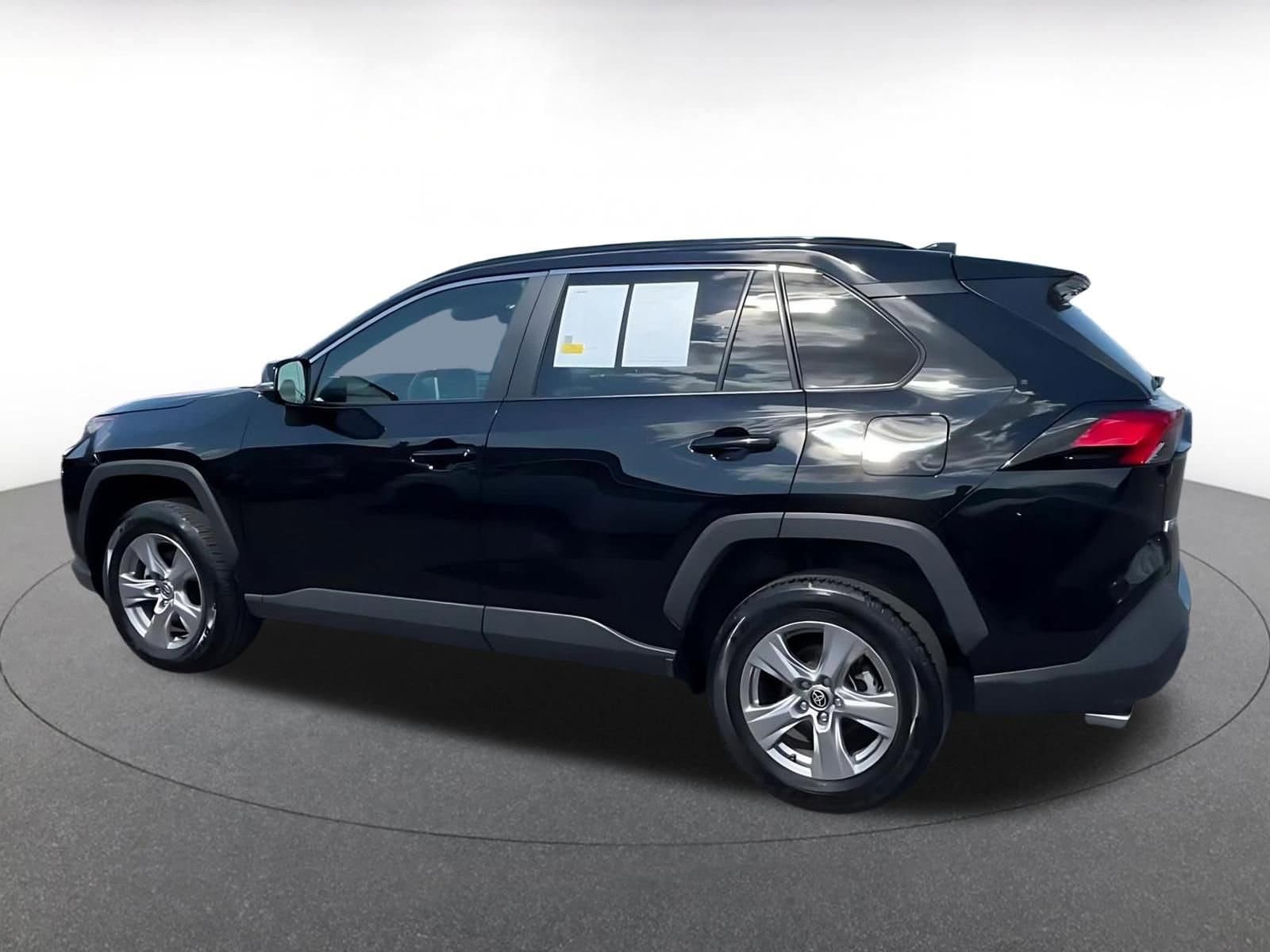 Thumbnail: 2025 Toyota RAV4 - 10
