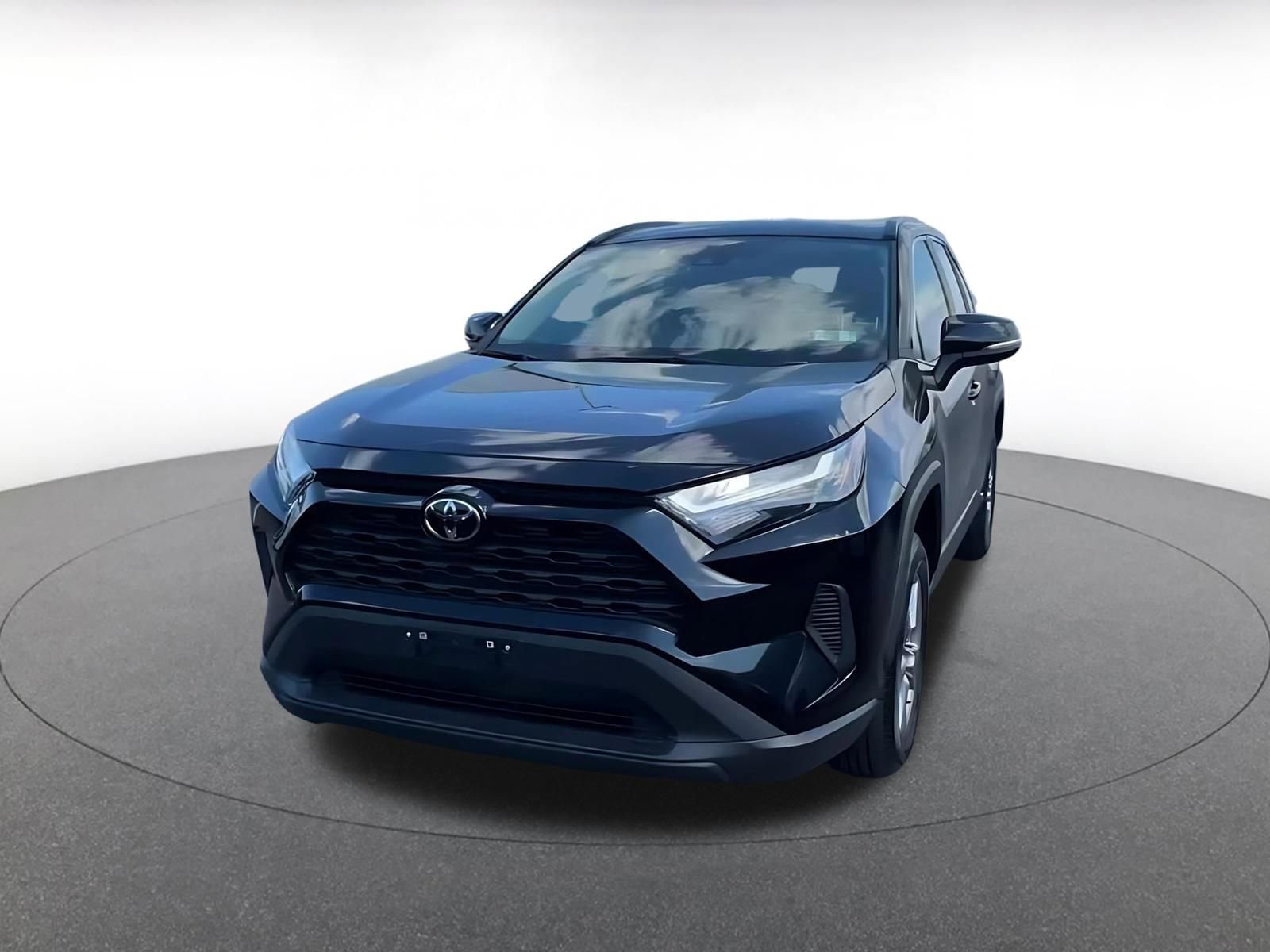 Thumbnail: 2025 Toyota RAV4 - 6