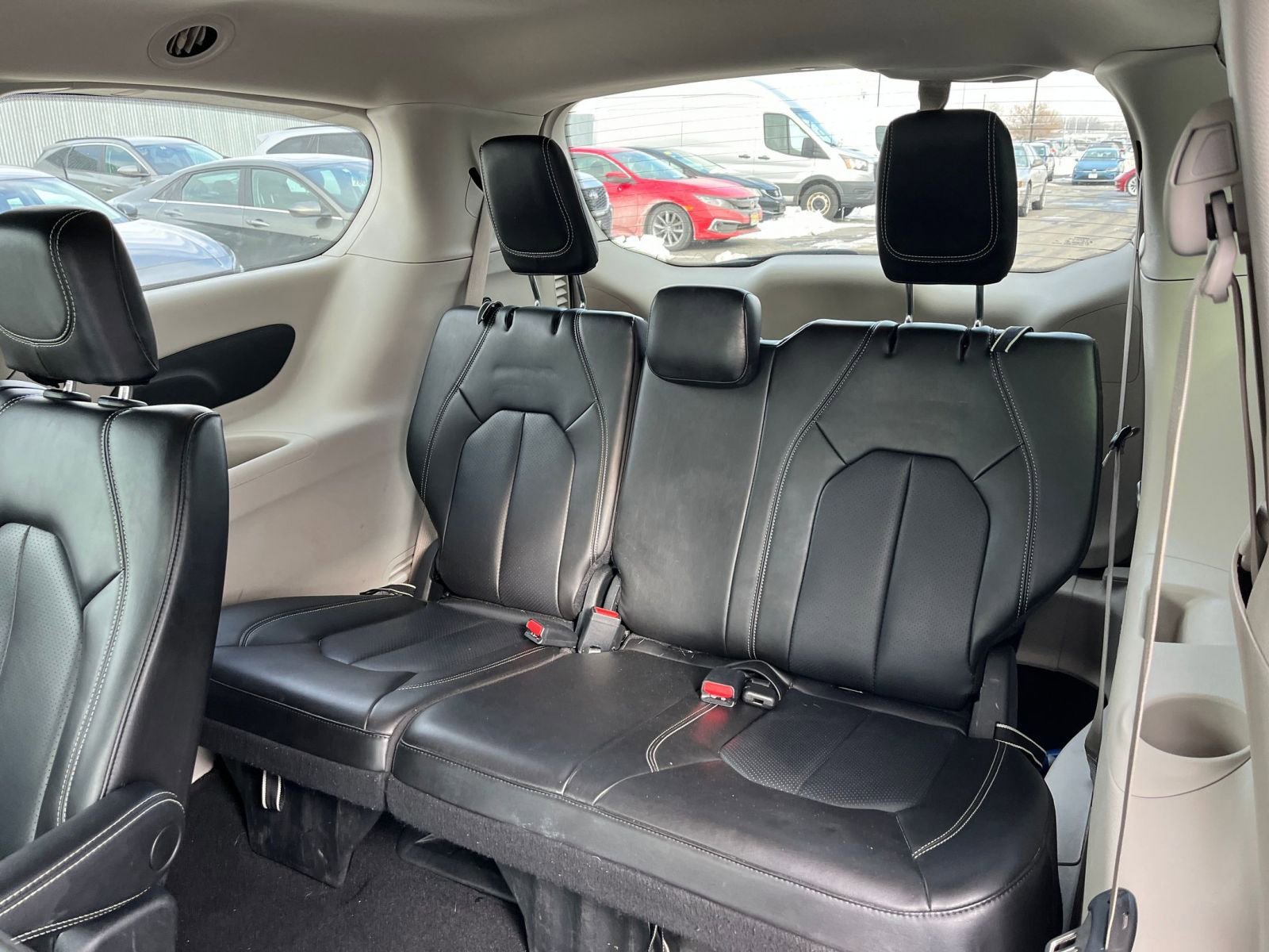 Thumbnail: 2023 Chrysler Pacifica - 17