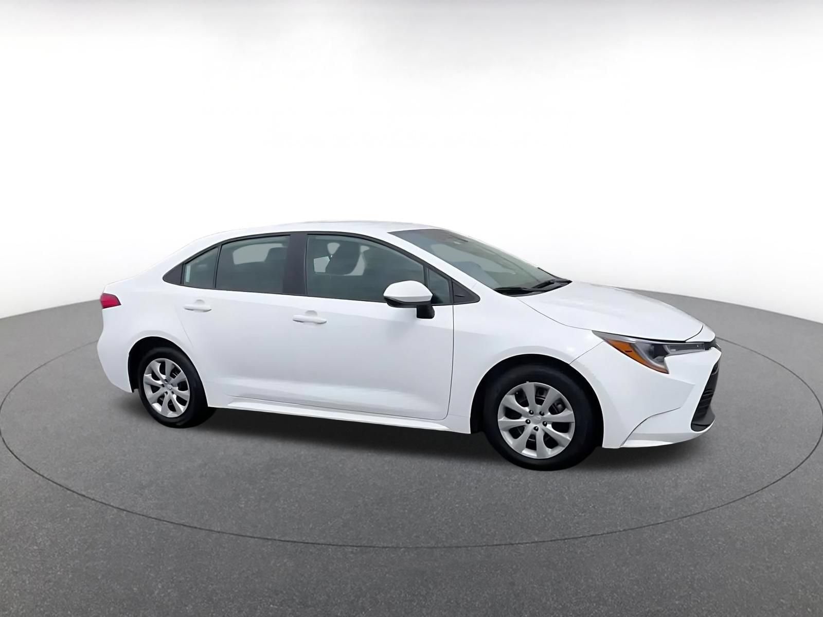 Thumbnail: 2025 Toyota Corolla - 2