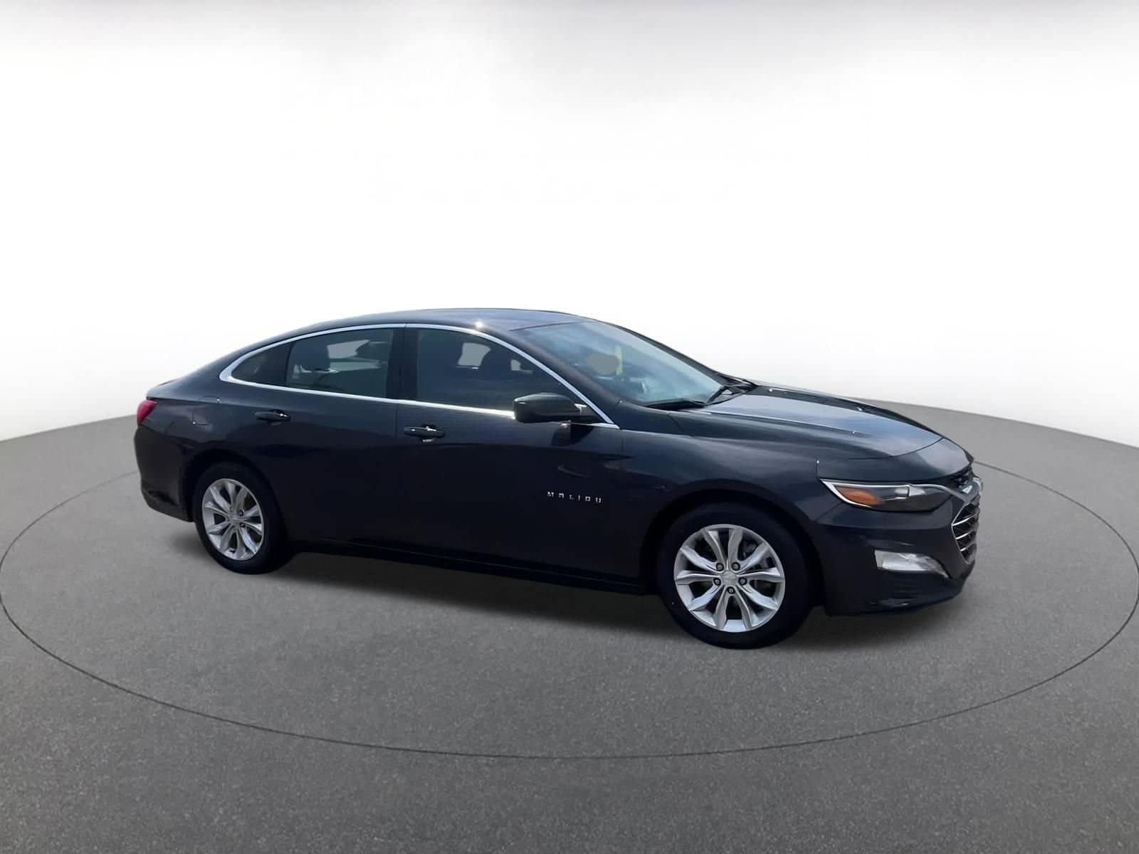 Thumbnail: 2023 Chevrolet Malibu - 2