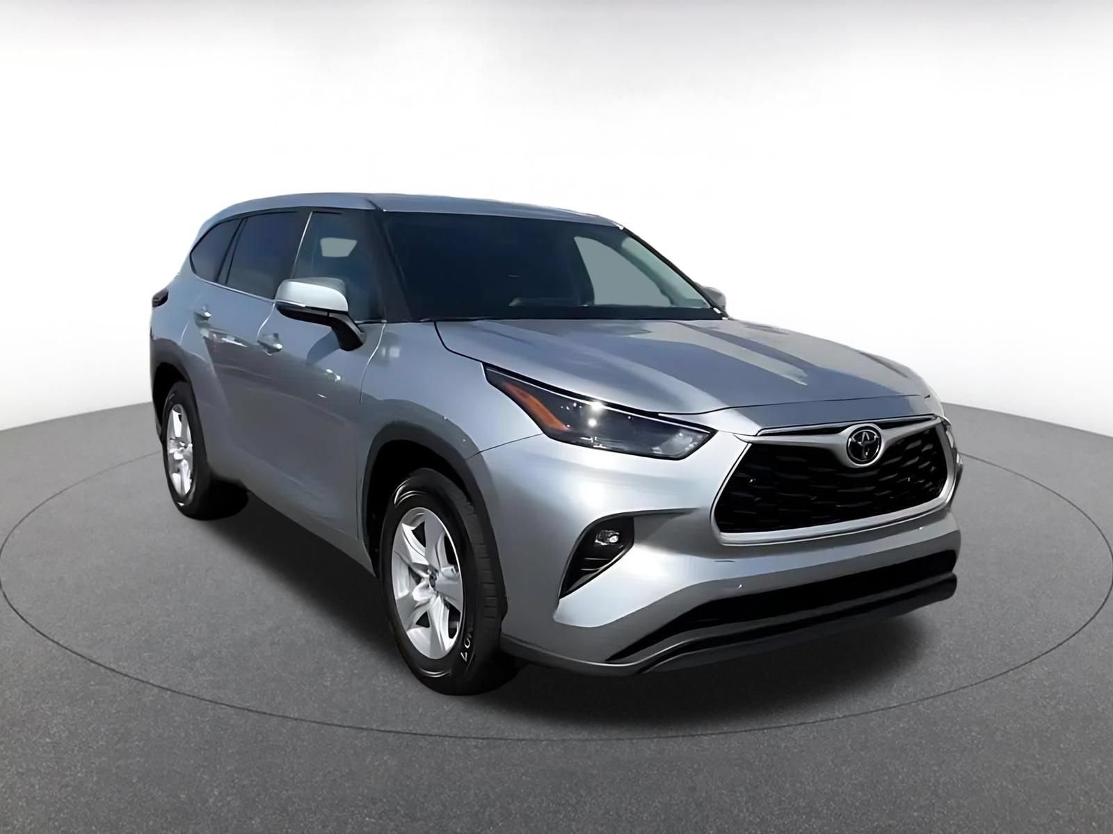 Thumbnail: 2025 Toyota Highlander - 3