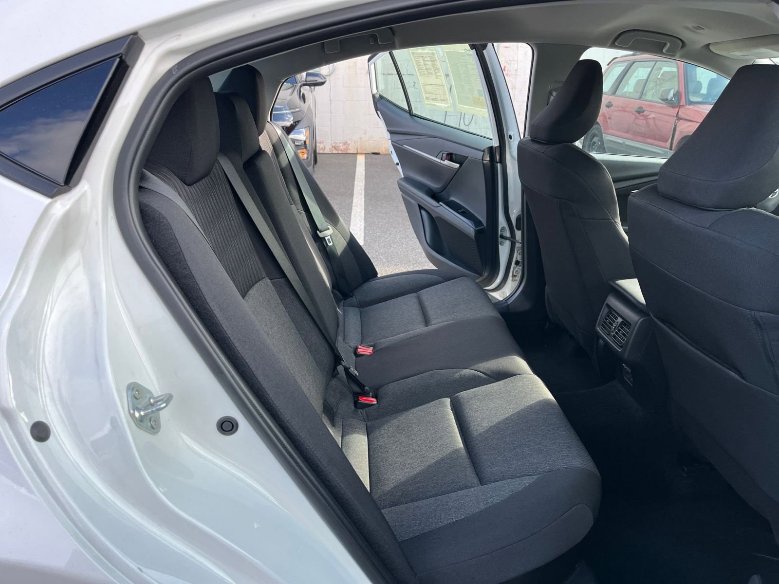 Thumbnail: 2025 Toyota Camry - 25