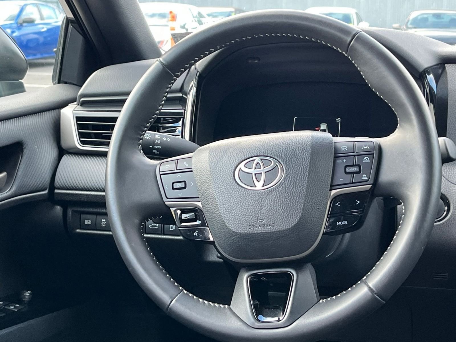 Thumbnail: 2025 Toyota Camry - 28