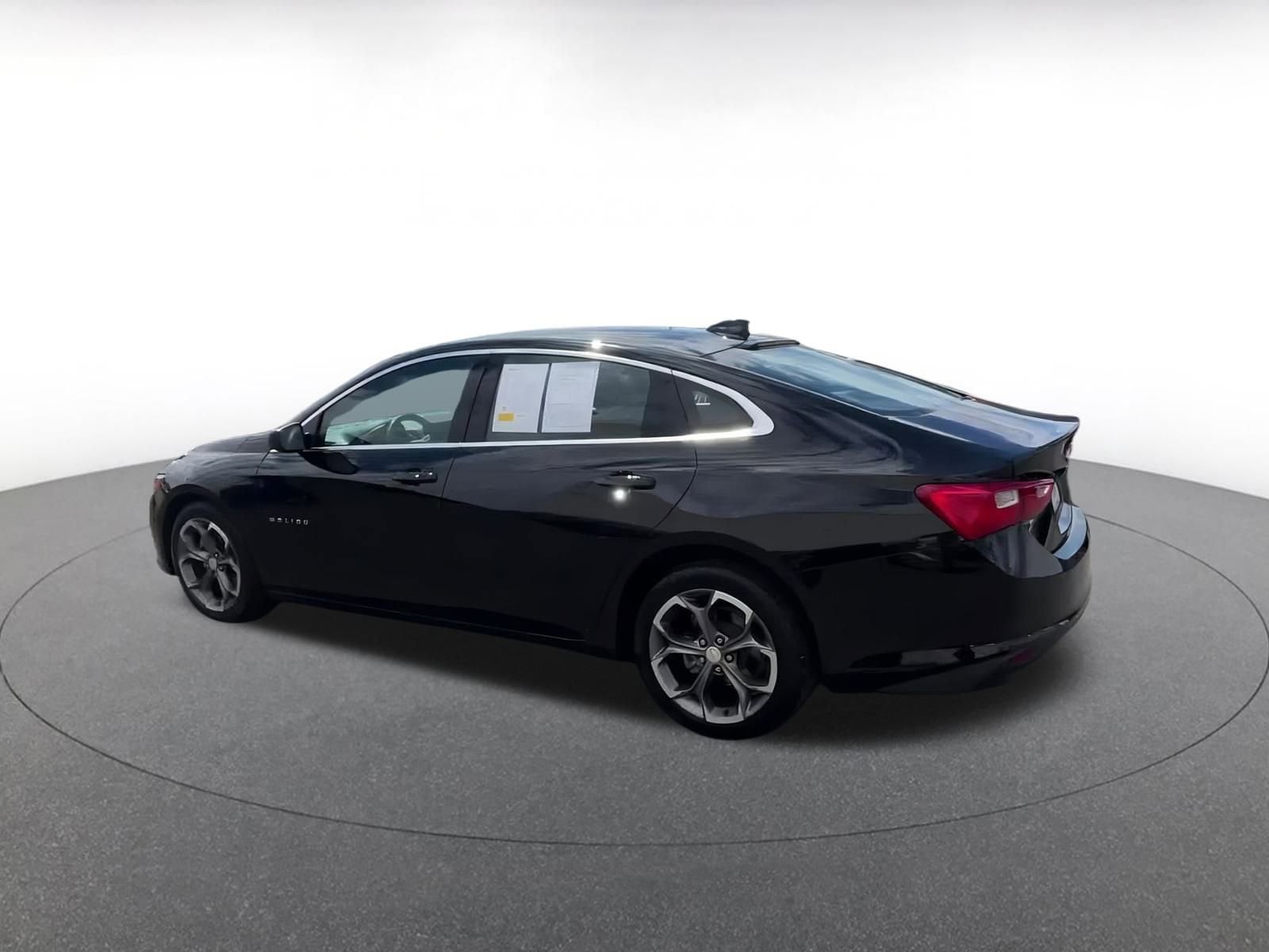 Thumbnail: 2024 Chevrolet Malibu - 10