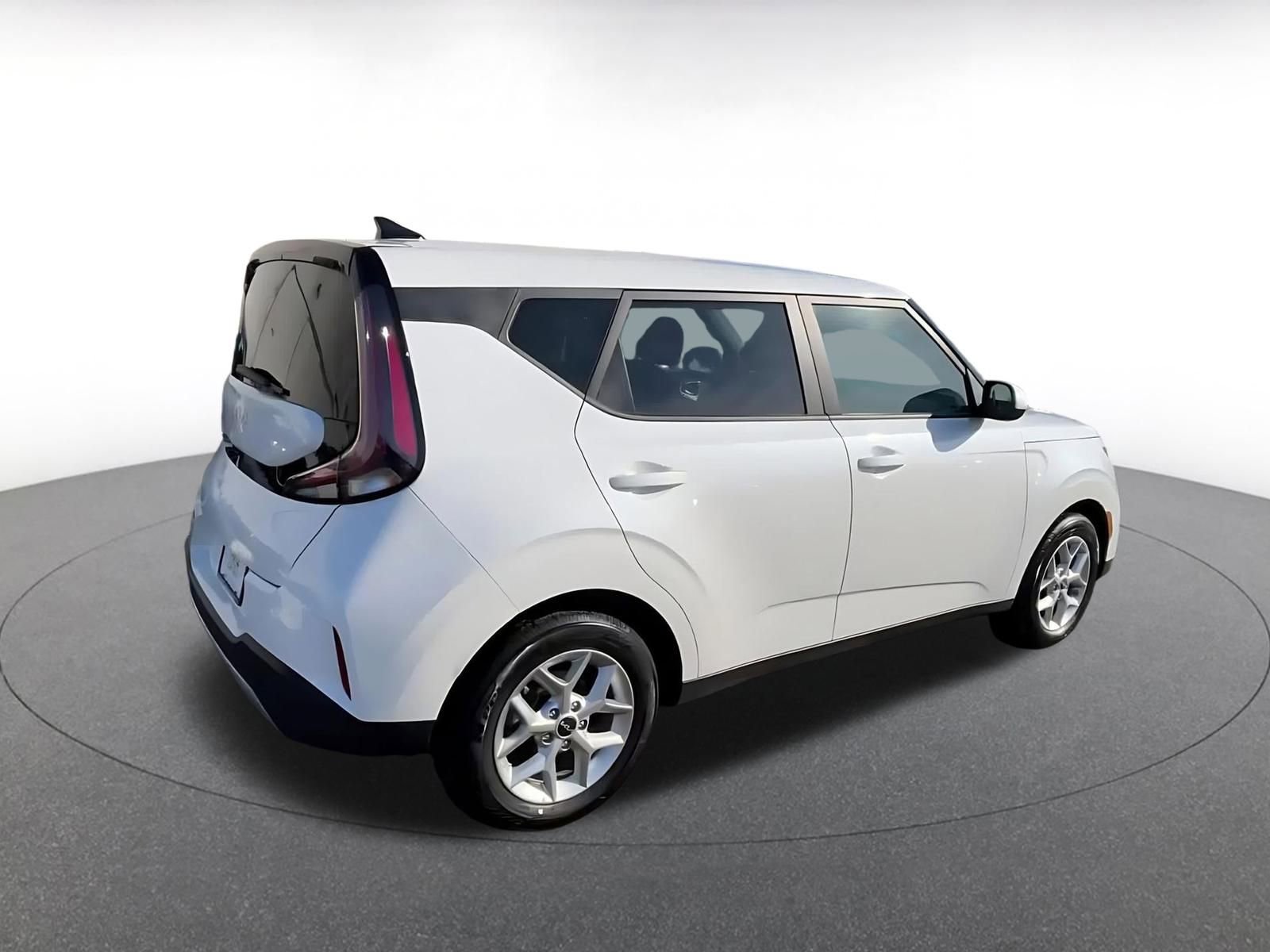 Thumbnail: 2025 Kia Soul - 13