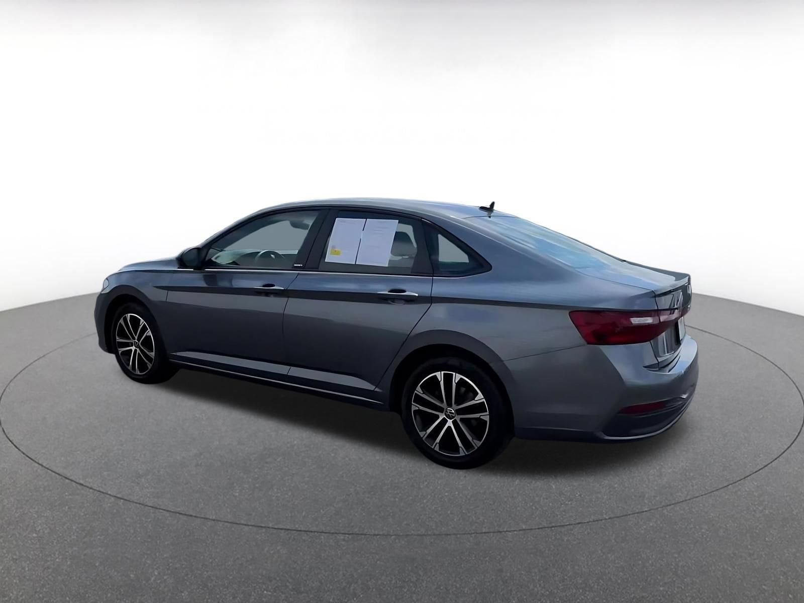 Thumbnail: 2025 Volkswagen Jetta - 10