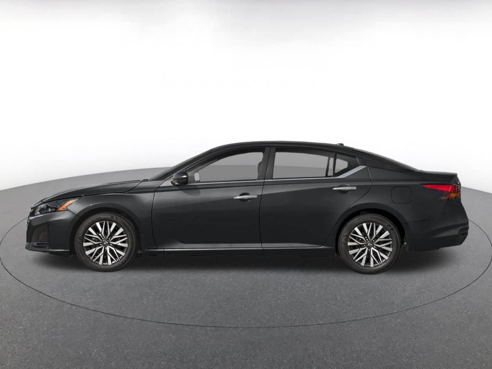 Thumbnail: 2025 Nissan Altima - 8